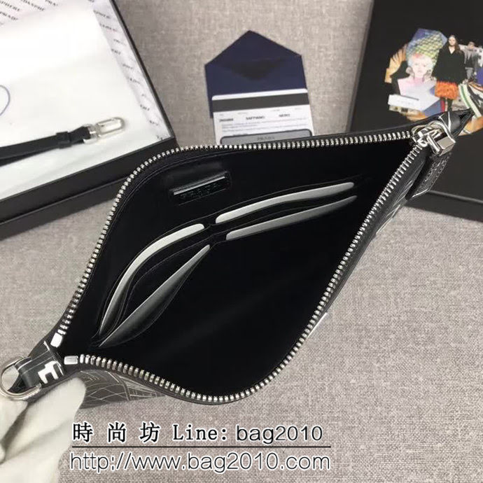 PRADA普拉達 官網同步 2018最新漫畫印象系列 限量版男士手包 2NG005 DD1444